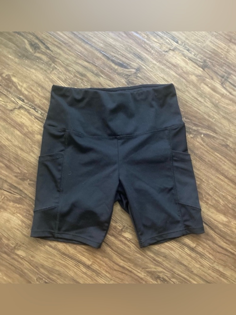 shosho Black High-Rise Bike Shorts with Side Pockets Women’s Large